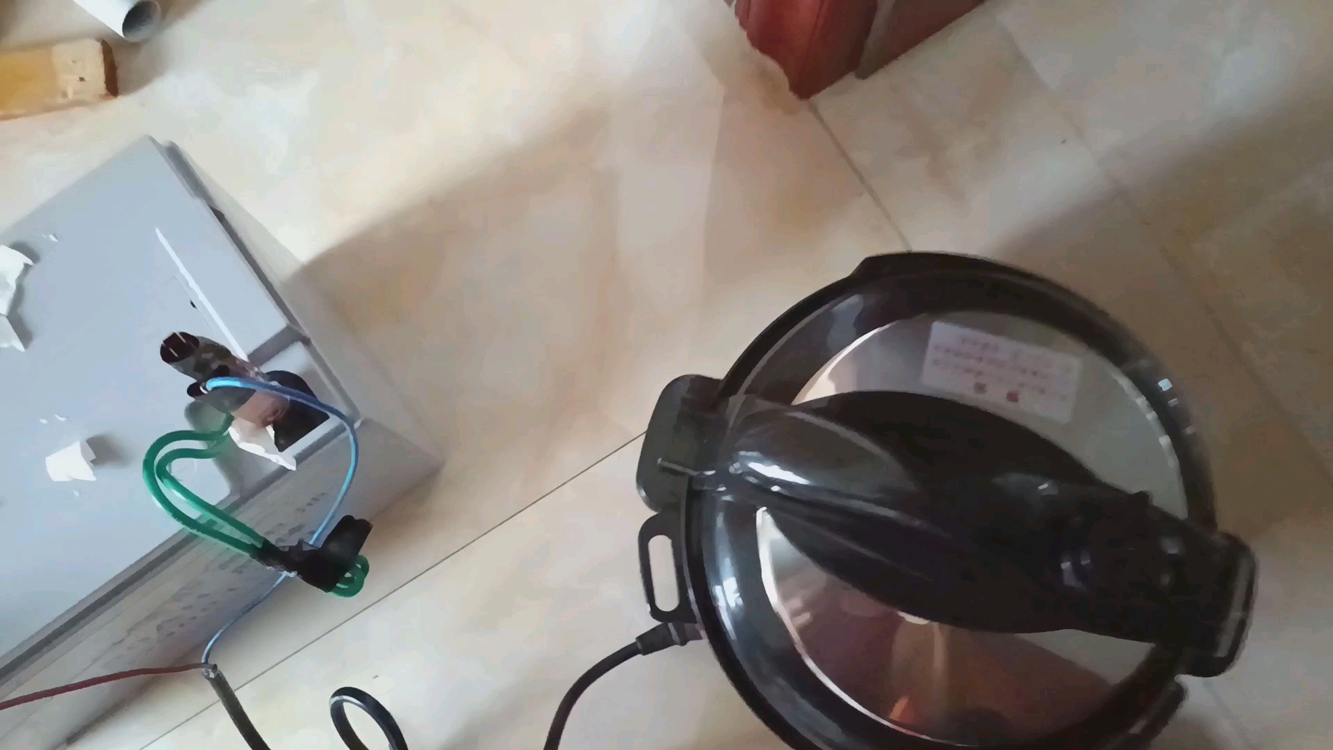 "12v车载电压力锅,让你的行车生活更加美好!