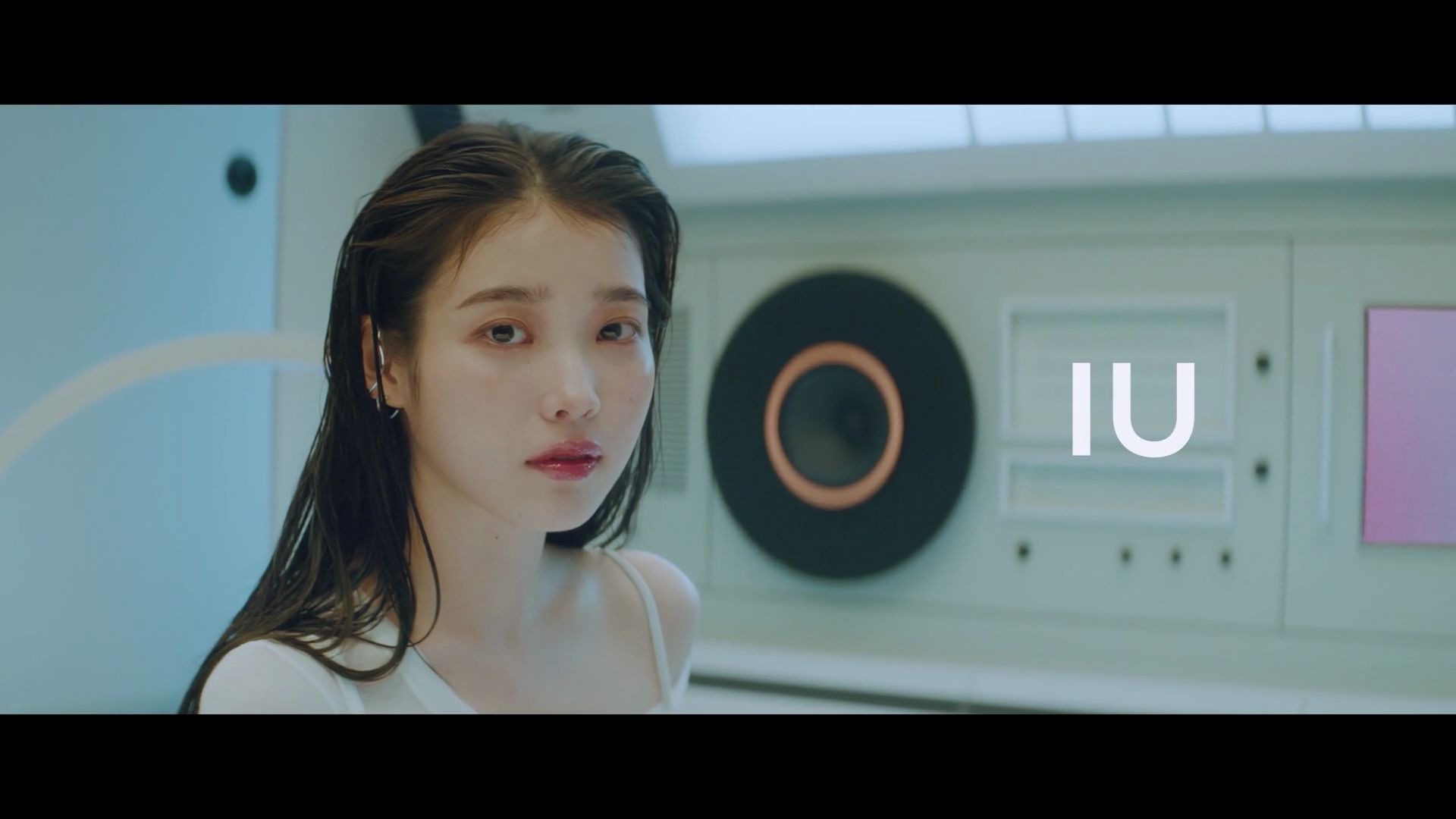 【mv中文字幕】iu新专eight