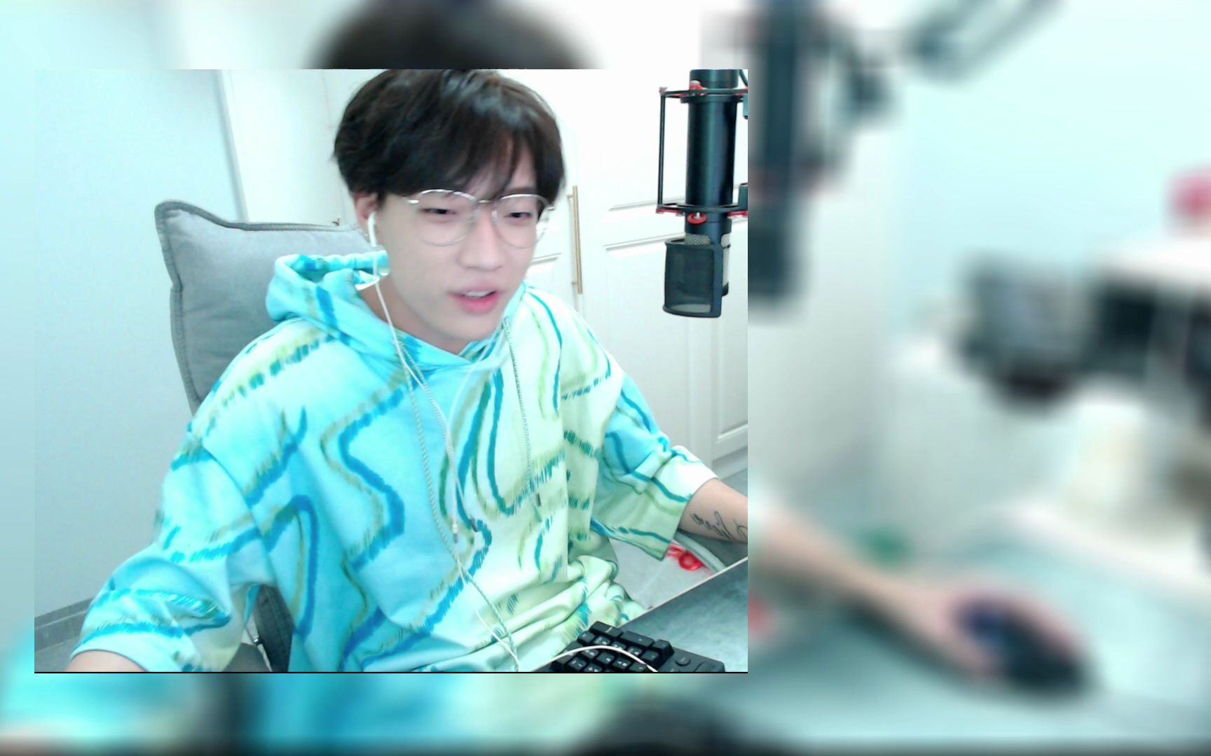 [主播蛋白i].2022.10.1日直播录像