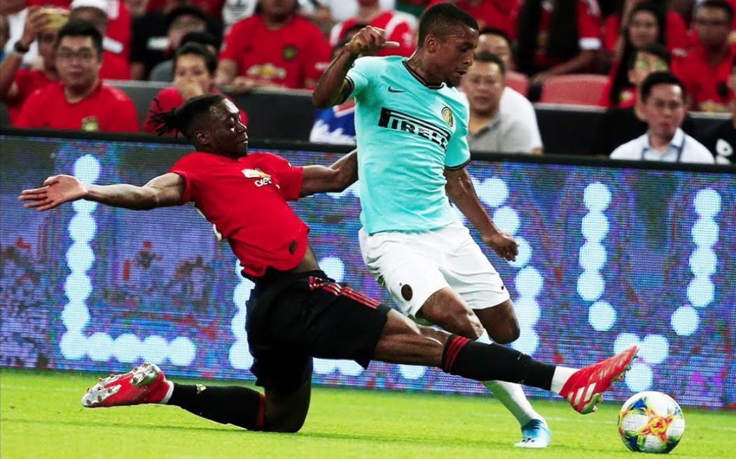 阿隆·万-比萨卡 防守集锦 - 铲球的艺术