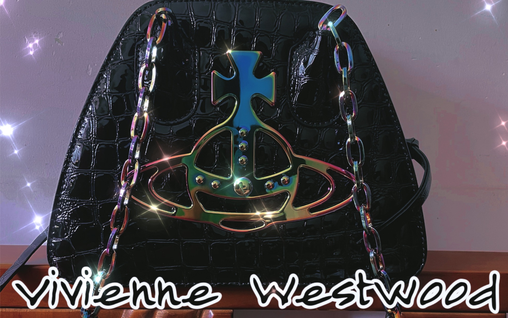 【Vivienne Westwood】 |西太后新品开箱|21年保龄球镭射挎包哔哩哔哩bilibili