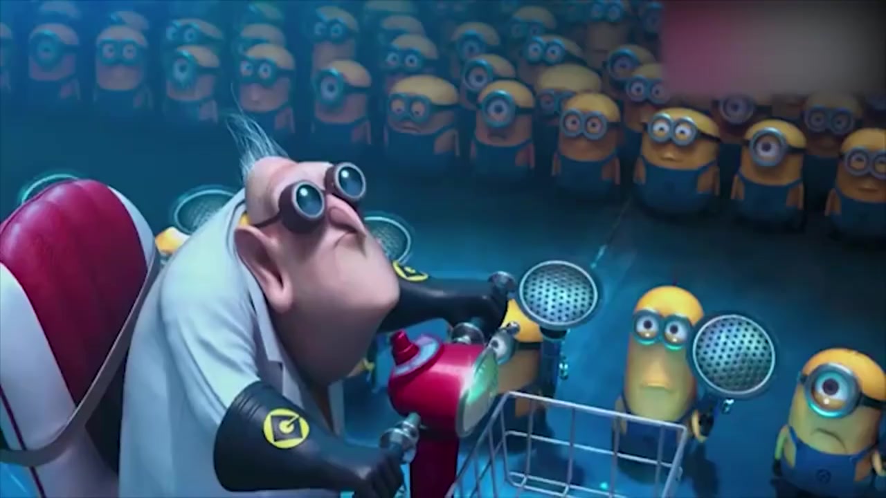 小黄人给博士举行欢送仪式,礼炮放出的竟然是臭屁,也不怕熏晕