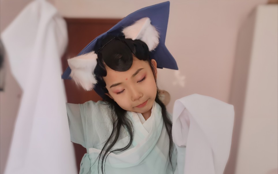 京剧猫小青cos七岁的小青妹妹