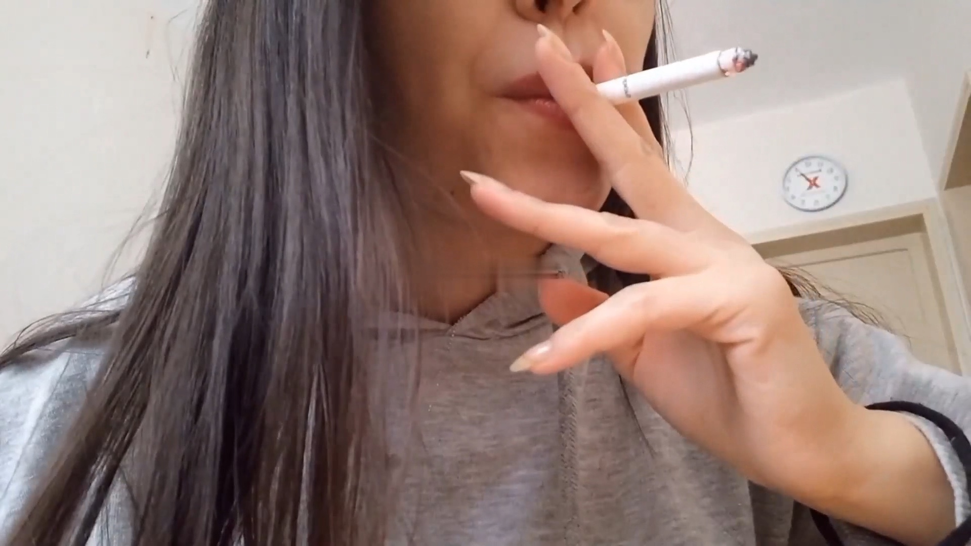 助眠小姐姐上新 4 #smoking girls #抽烟美女
