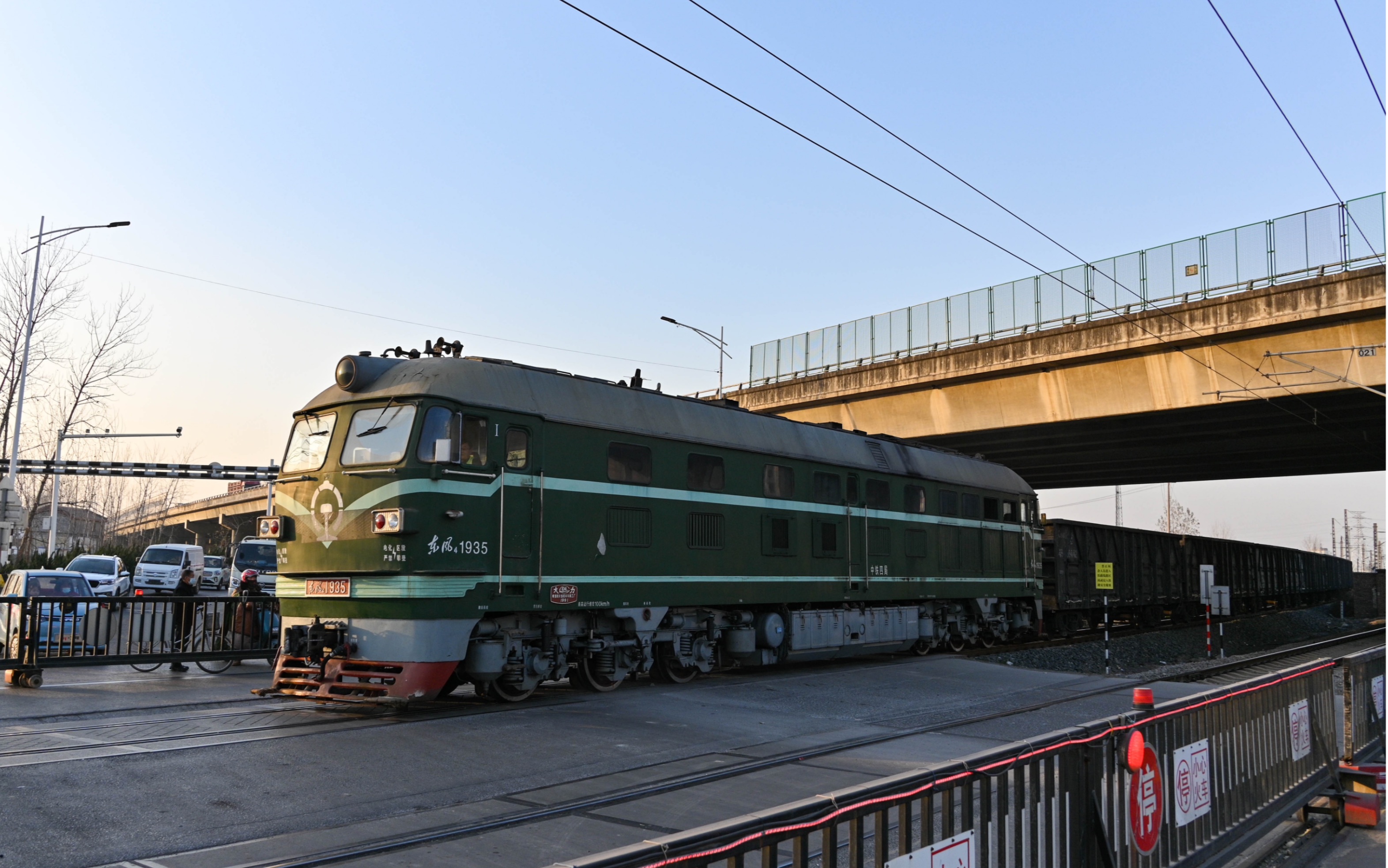 徐州交控港务租赁机车,东风4B1935开顺265次返回顺堤河站,48辆哔哩哔哩bilibili