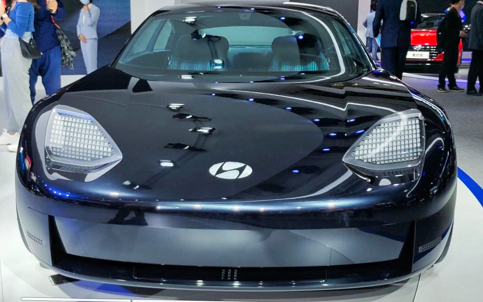 现代概念车prophecy,没有b柱的纯电轿跑