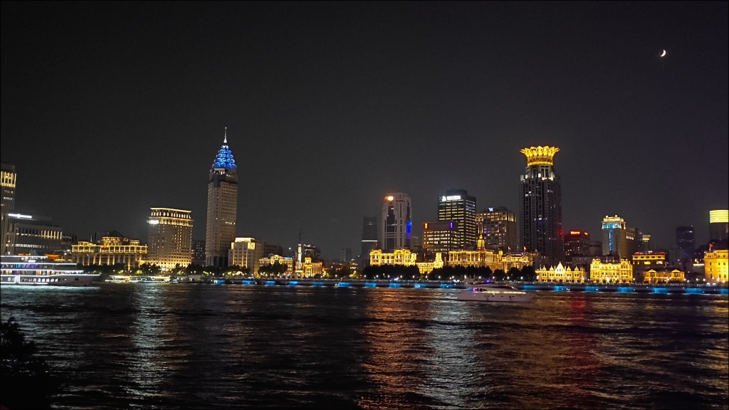 夜游上海黄浦江江打卡记录20240810