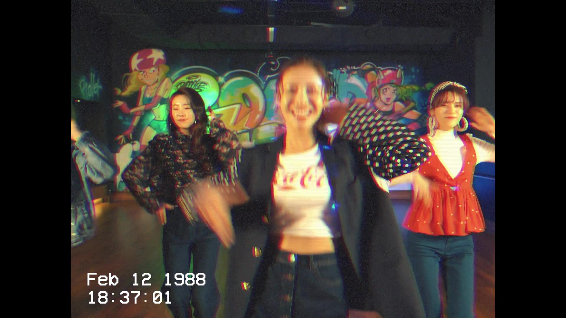 [图][NEONPUNCH] 'Tic Toc' Dance (80's Ver)