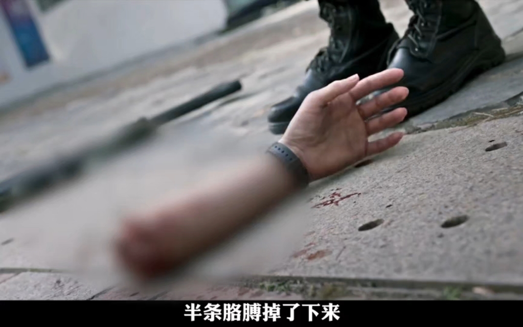 高三学生遭遇神秘生物阻击！教官献出年轻生命！影视解说#惊悚