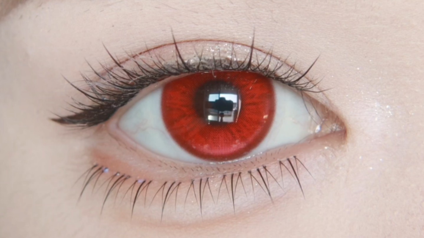 是吸血鬼的虹膜红