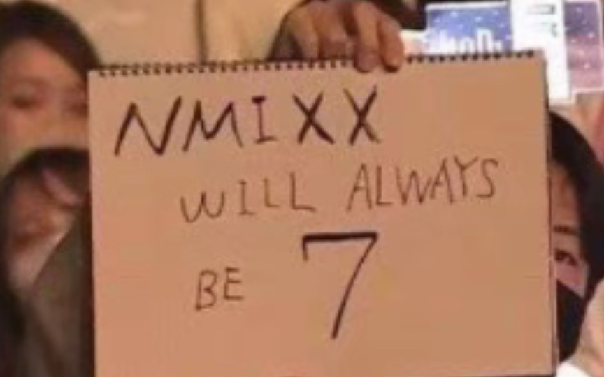 [图]“NMIXX WILL ALWAYS BE 7”