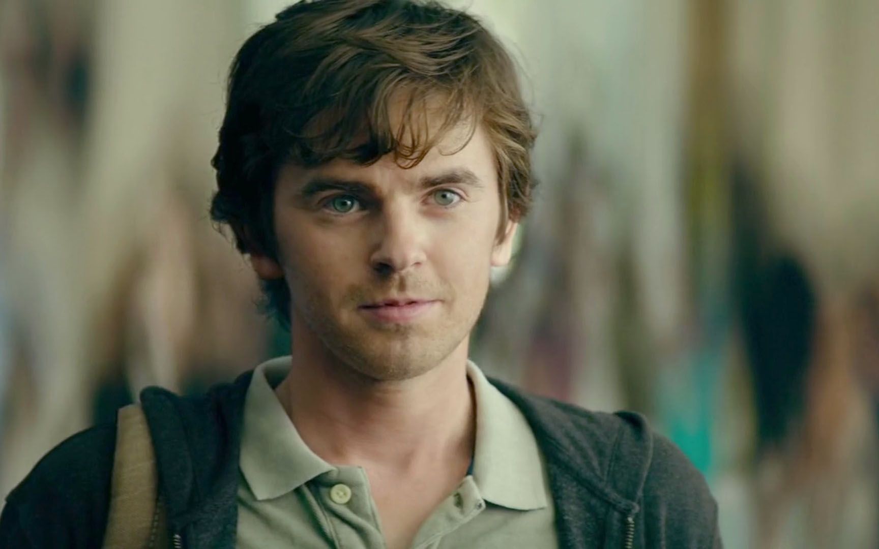 天才小伙放弃百万年薪,盯上了银行金库中的宝藏《沿路而下》