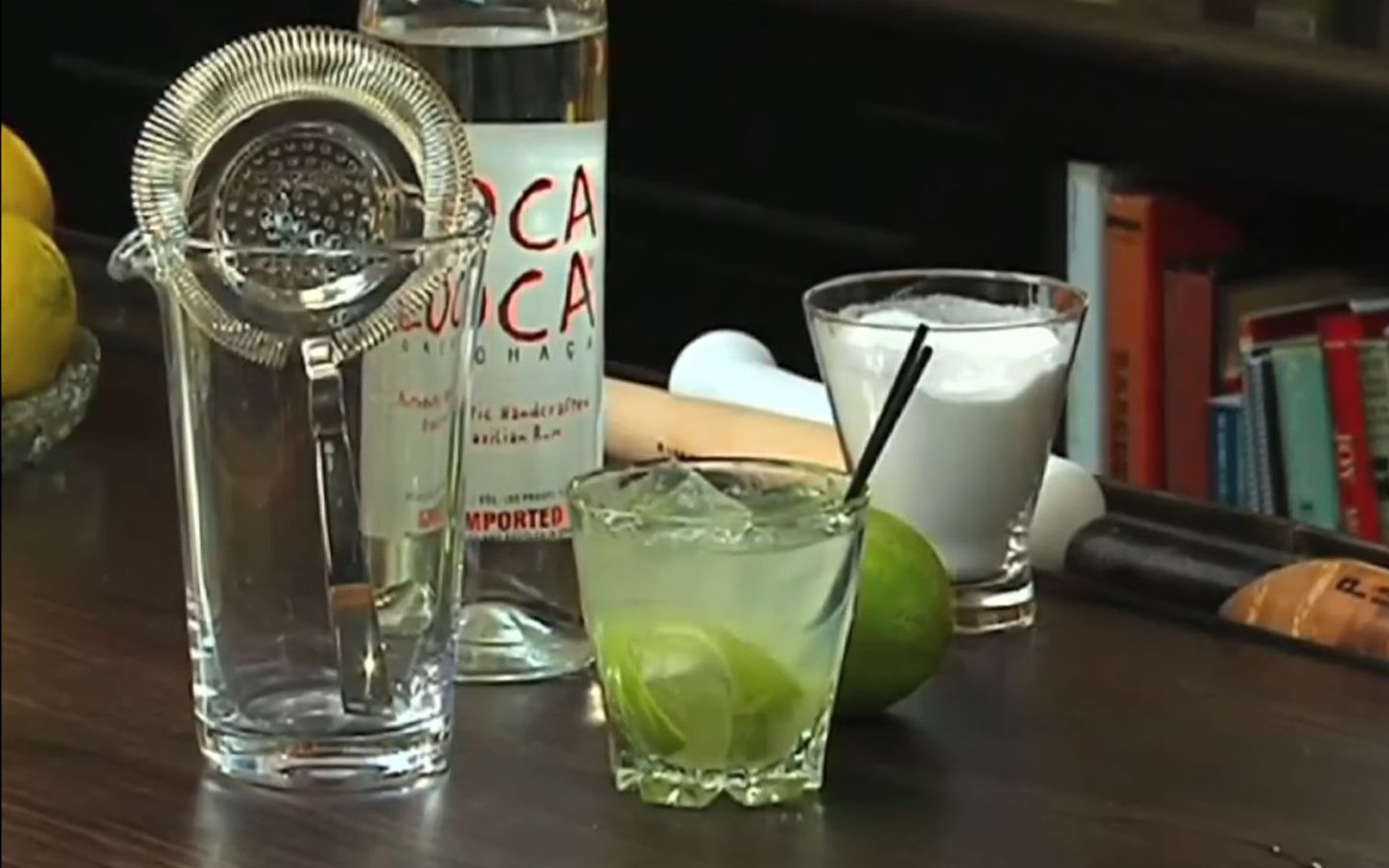 中英双语巴西国酒卡布琳娜鸡尾酒caipirinha罗伯特赫斯的鸡尾酒之魂