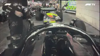 Tải video: 【F1赛况】热得小周下车就摘了头盔 恭喜周冠宇拿下第9名！实至名归！