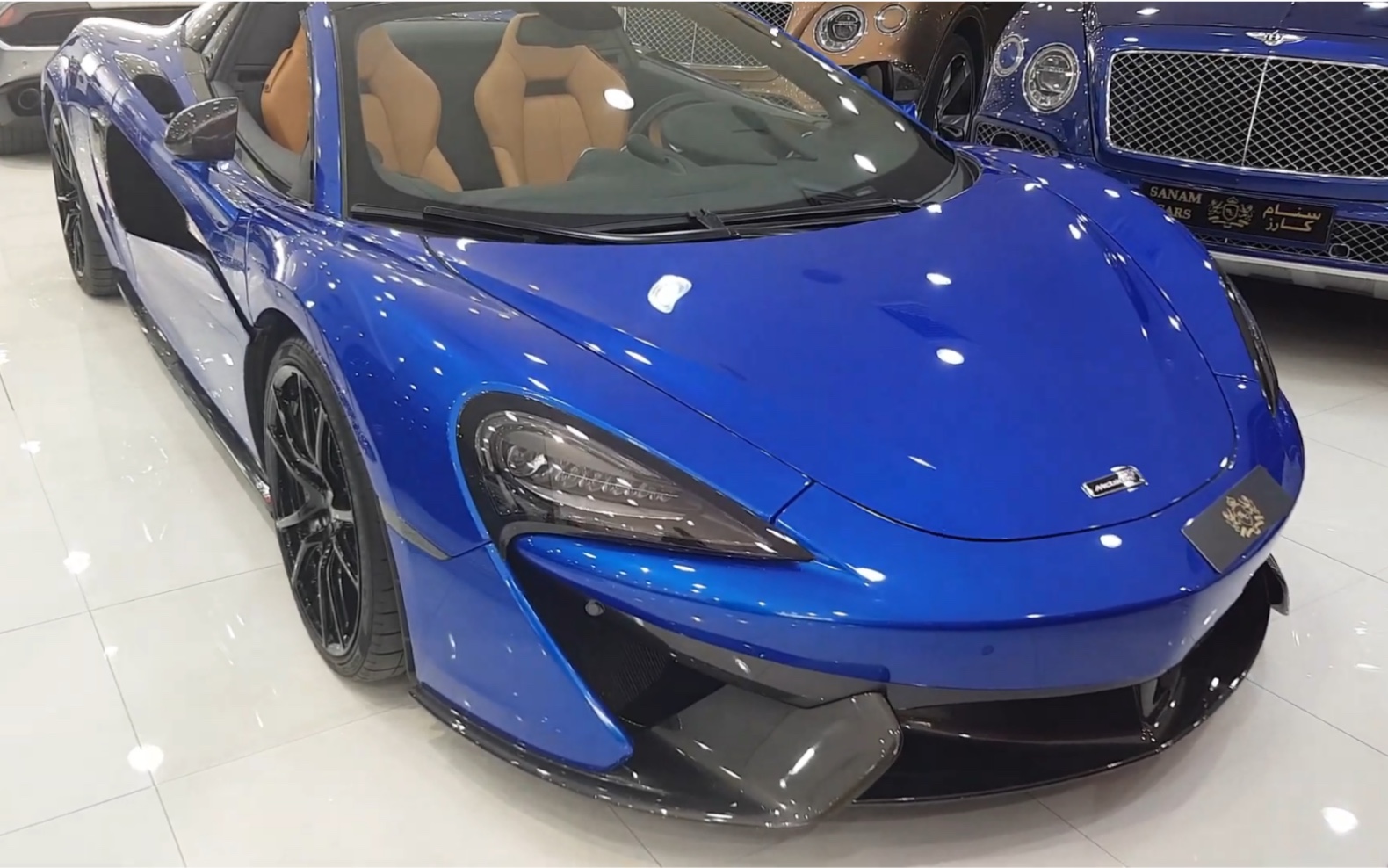 【迈凯伦】蓝色mclaren 570s spider_哔哩哔哩 (゜-゜)つロ 干杯