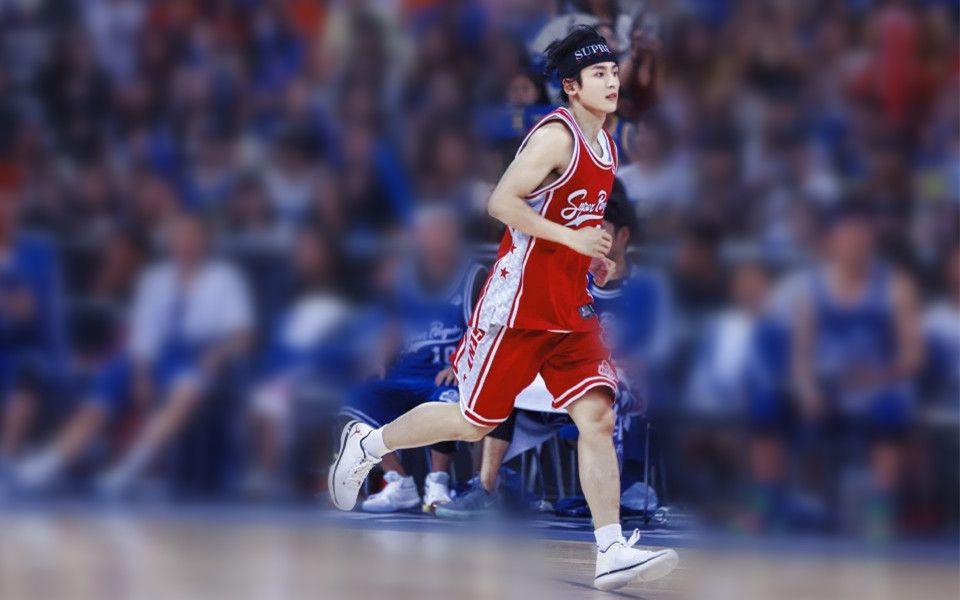 【张哲瀚篮球5v5全场】reaction