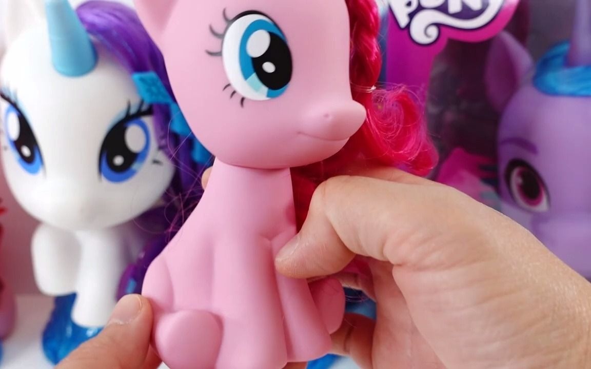 [图]【转载】新款小马宝莉新世代发型系列开箱 Izzy Style Pony Styling Head My Little Pony A New Generation