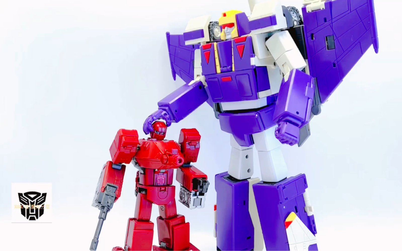 变形金刚st闪电坦克形态变形视频