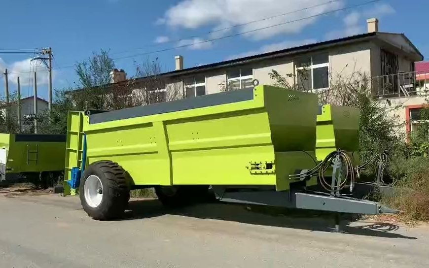 发货前随手一拍~大连雨林有机肥撒肥机,农家畜禽粪撒粪机,液态肥沼液