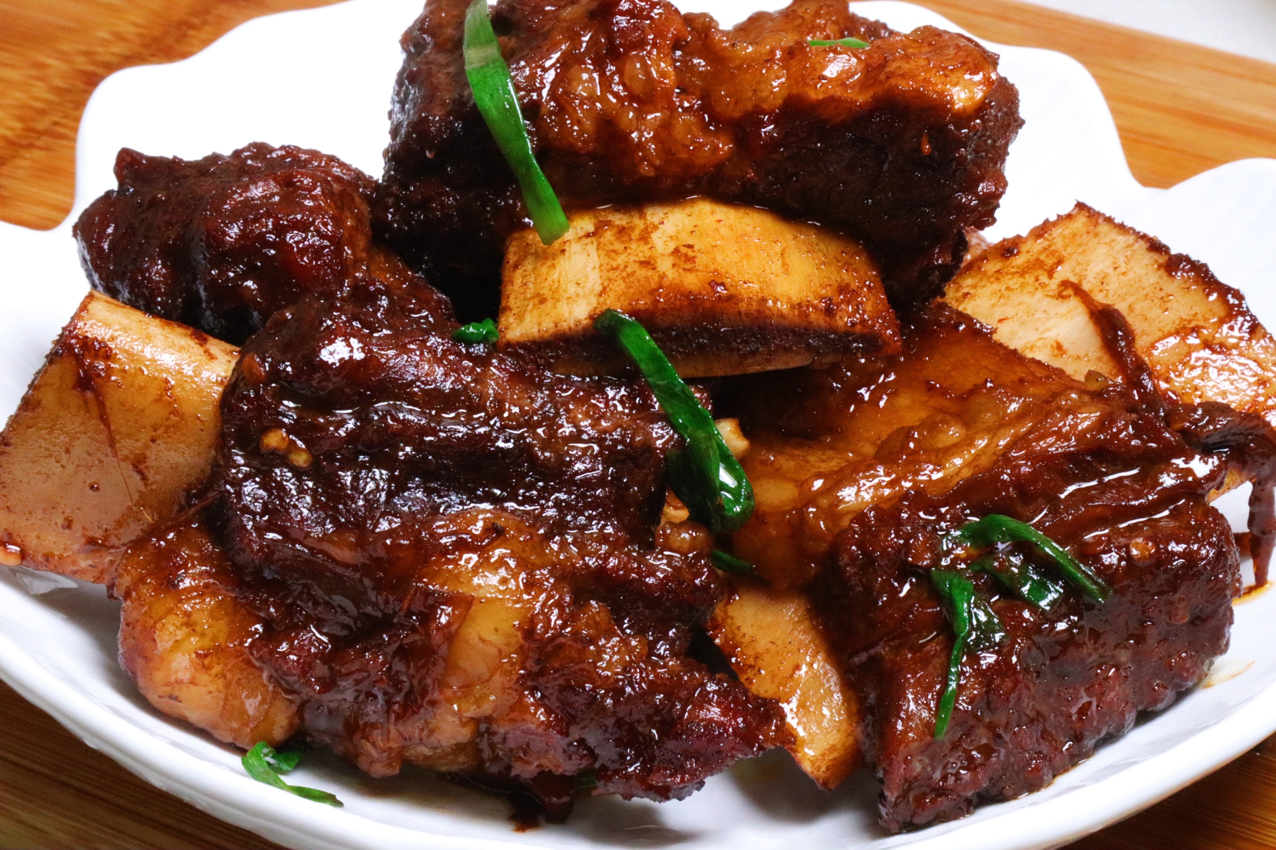 超好吃的牛排骨做法,软烂入味,香而不腻,咬一口真满足,太香了