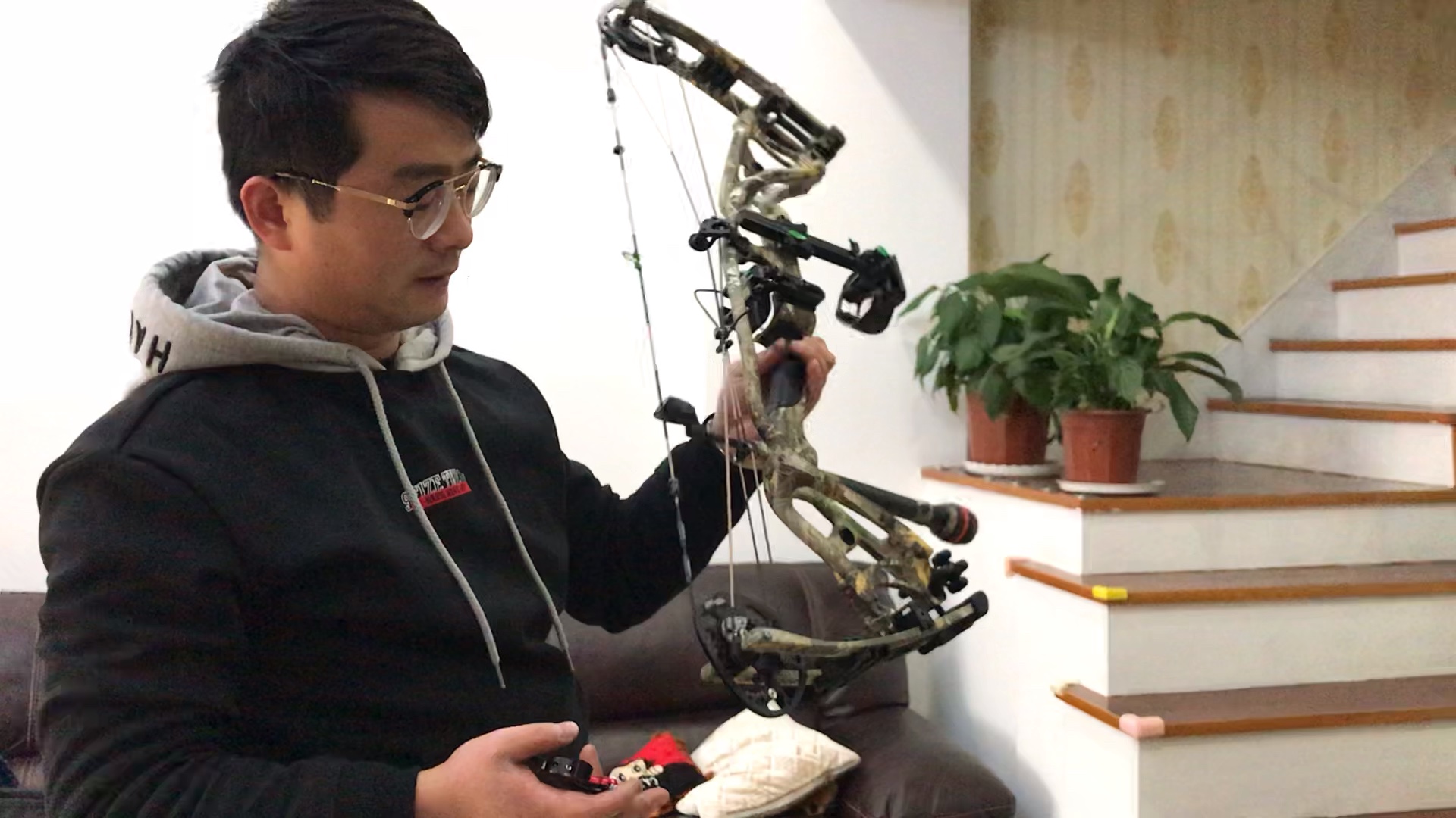 2019款霍伊特rx3复合弓旗舰与涡轮版试射评测对比