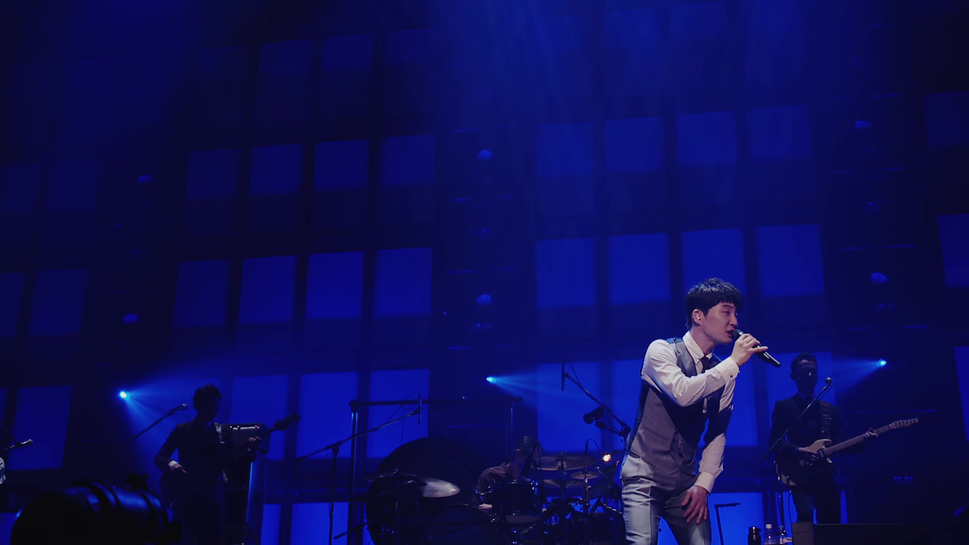 星野 源 - 雨音【Live from "Continues"】_三次元音乐_音乐_bilibili_哔哩哔哩