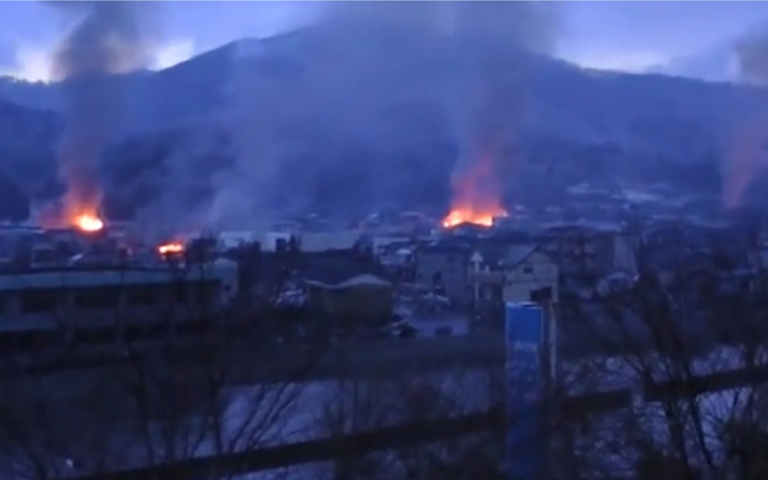 日本9.1级大地震,死亡人数造成了15897死亡,2533失踪,《日本311大地震》哔哩哔哩bilibili