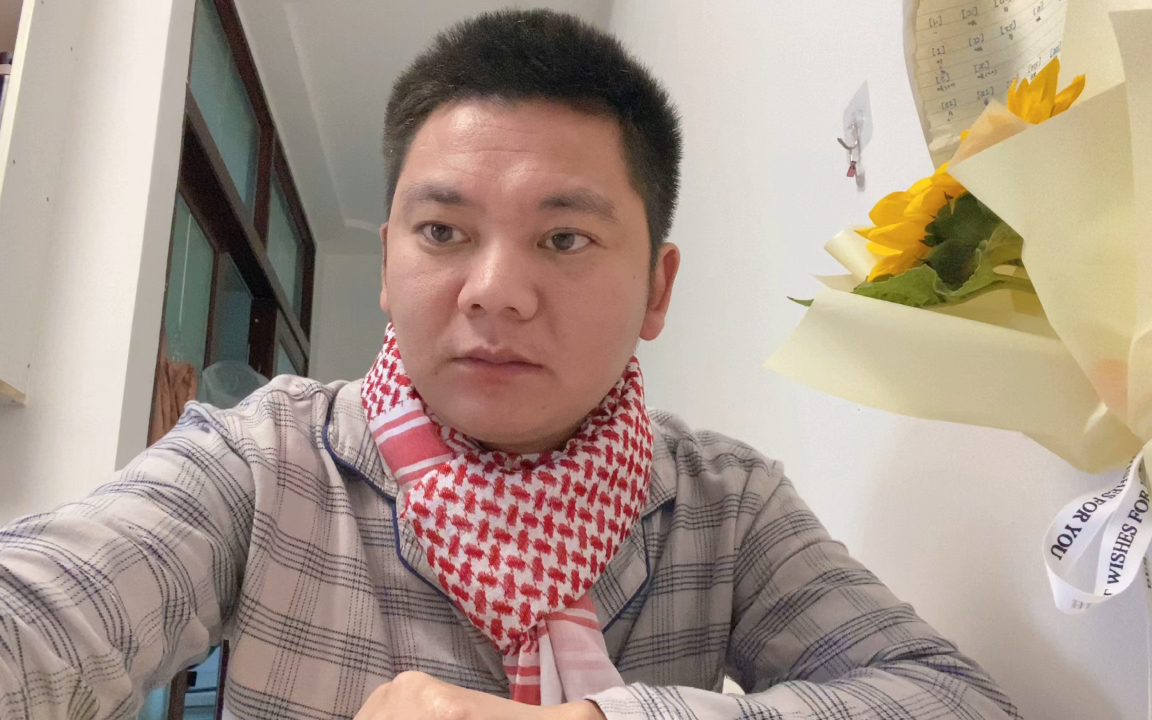 35岁大牛哥参加2021年高考背诵古诗词考清华大学