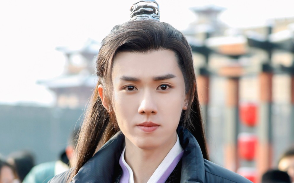 夜燕白张耀看看明媚少年祝大家假期出行愉快图源见水印