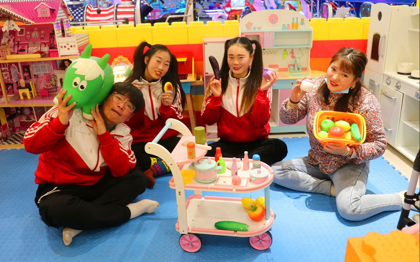 过家家2:虎妹当厨师卖东西,小伙伴们扮演顾客,结局太有趣了_哔哩哔哩