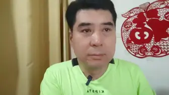 Descargar video: 劝农民工网贷升舱演员被网暴，自称是弱势群体，嘴硬后发视频道歉