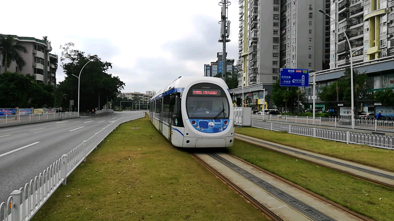 珠海有轨电车～1号线,华子石东.