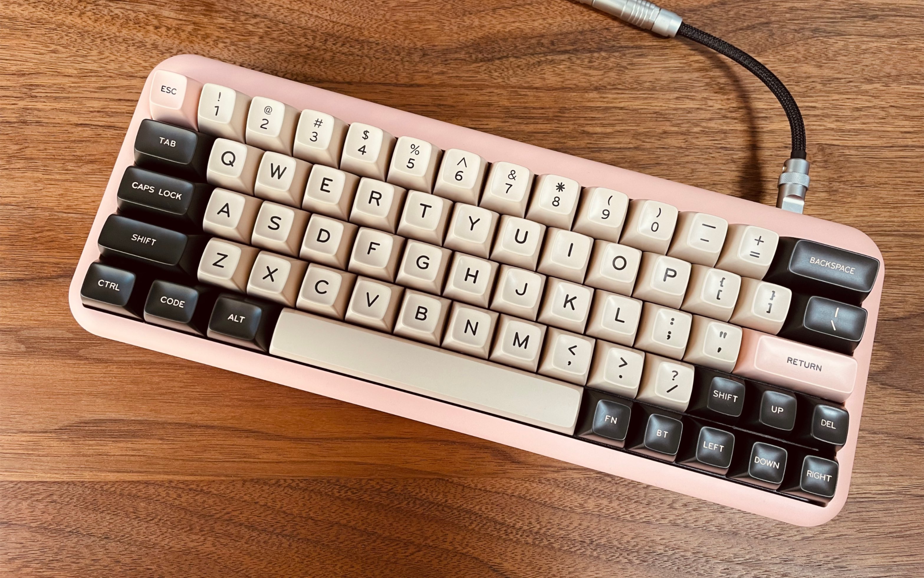 mojo60 christian ttc金粉轴机械键盘