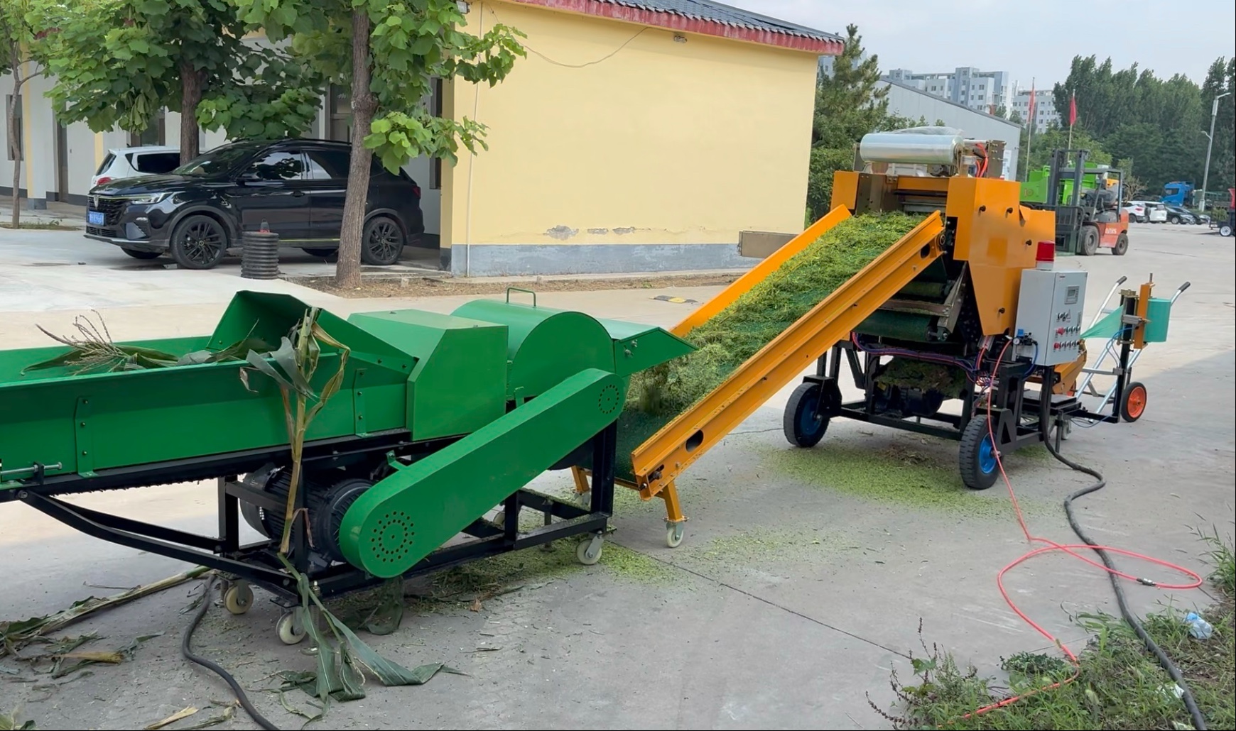 揉丝机加皮带打捆包膜机