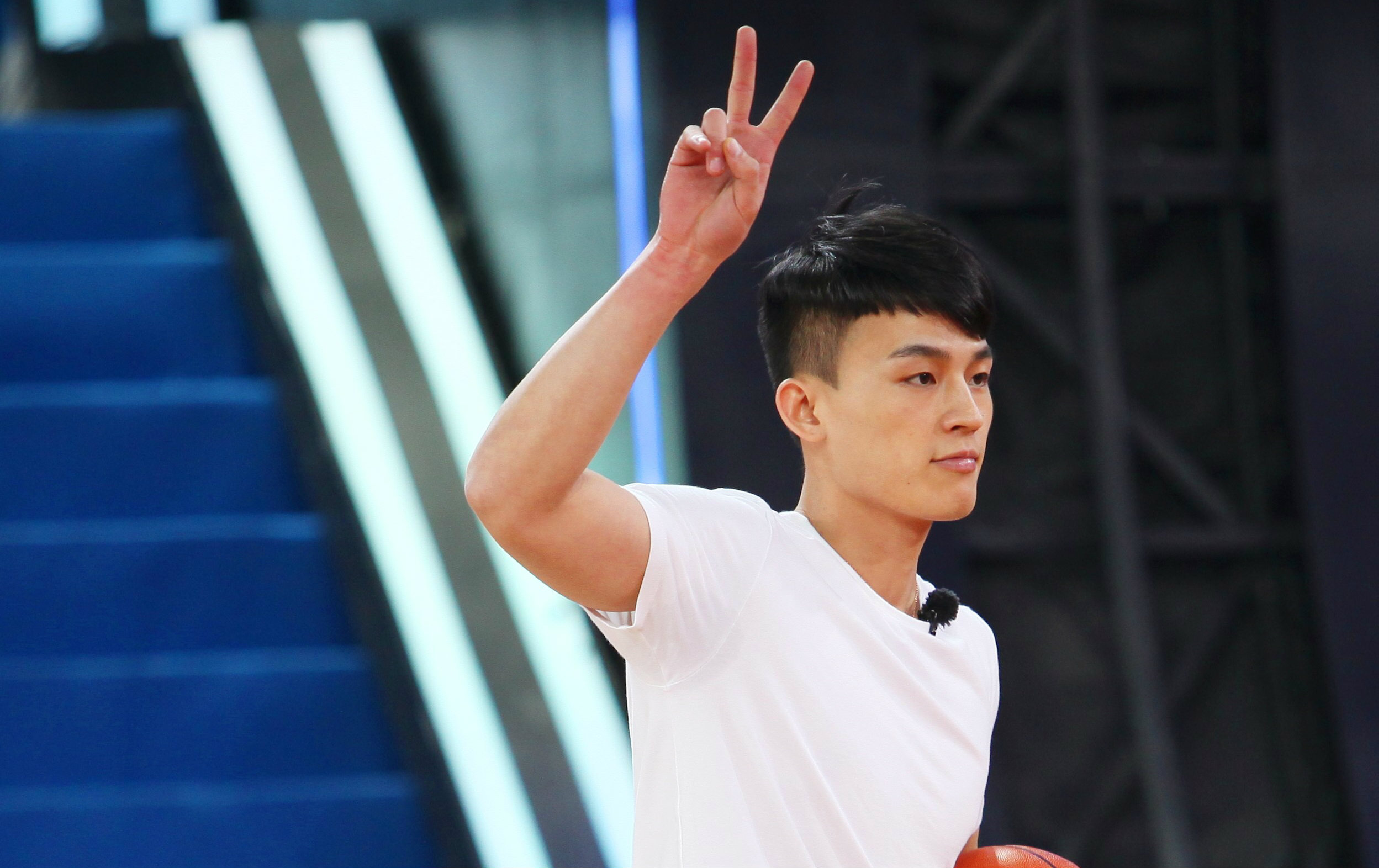 【onlyoho】160426 欧豪《来吧,冠军》花絮_哔哩哔哩 (゜-゜)つロ