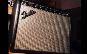 Download Video: 【电吉他】up主的Fender Princeton Reverb 65在宿舍里无衰减开满测试clean和自然过载（感受镜头的震动吧哈哈哈）