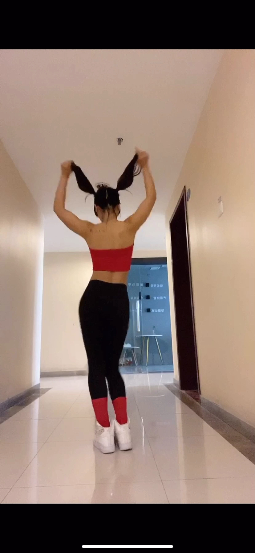 画画的baby年会舞蹈简单金