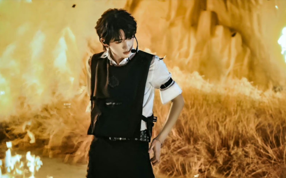 【宋亚轩】制服的诱惑 被脆哥帅到了