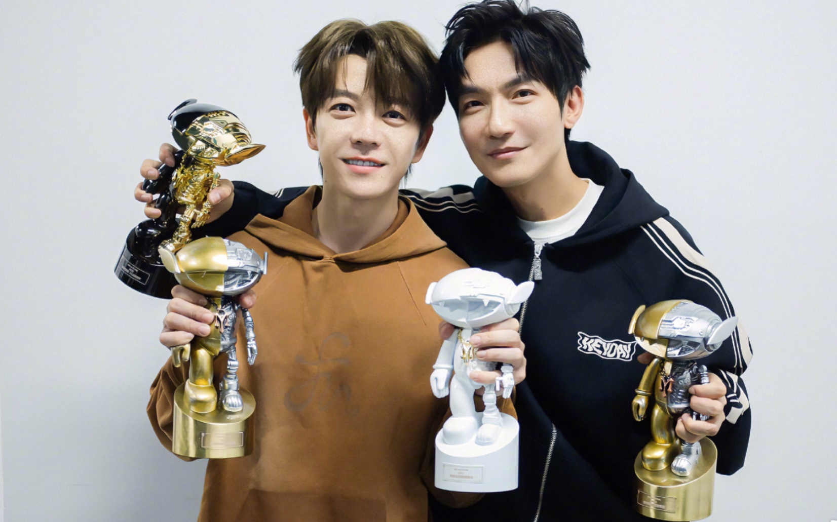 【公子于鑫】你们是彼此生命里的那道光