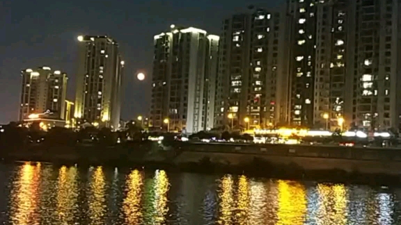 [图]澧水河畔的夜景