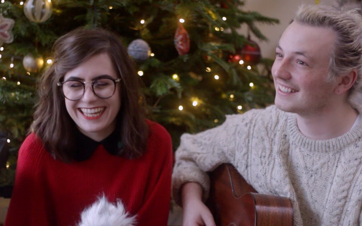 [图]【Dodie Clark&Lewis Watson】Baby,it's cold outside.