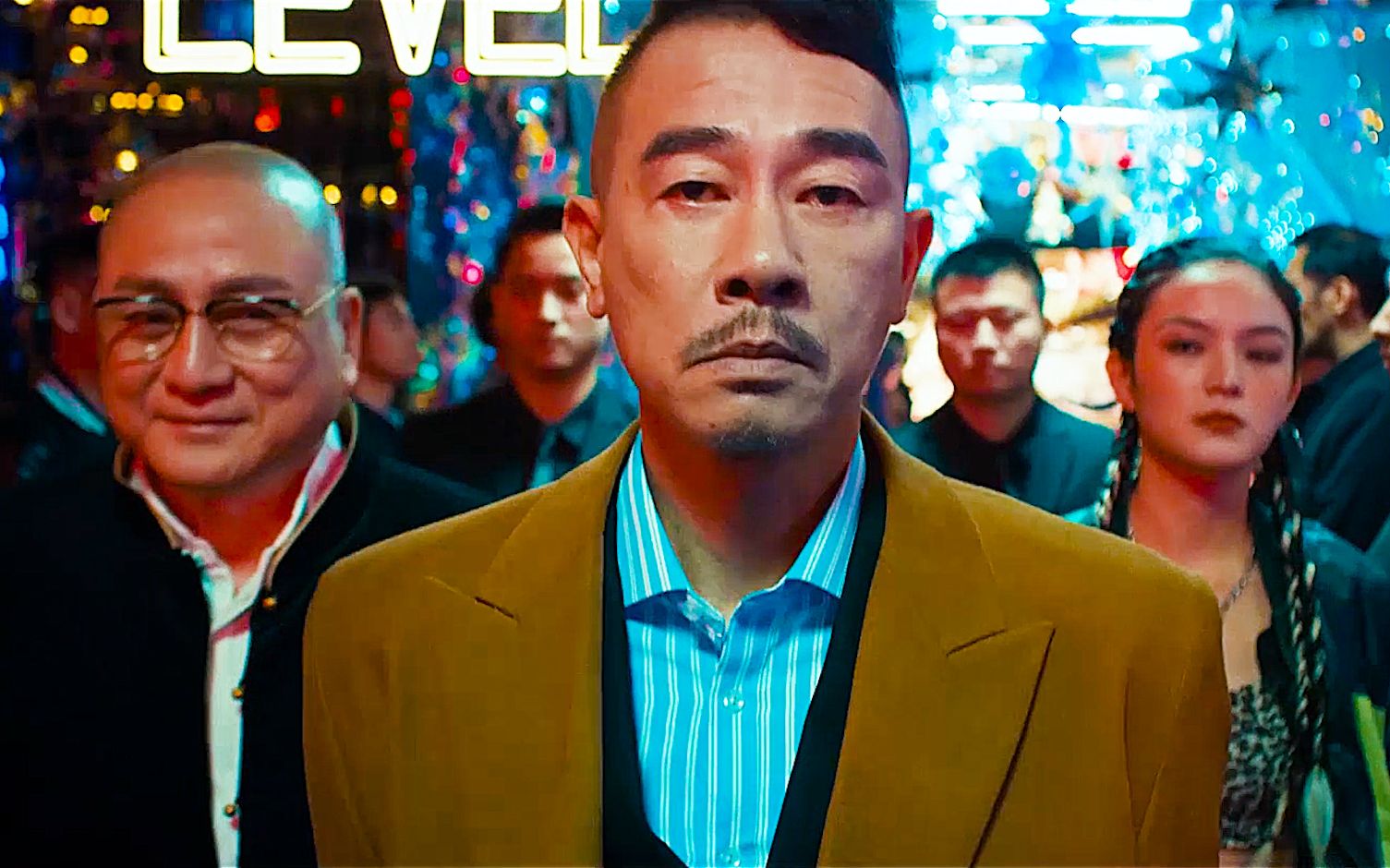 无间风暴:这个警察卧底又火了,直接混成帮派老大,警长都惊了