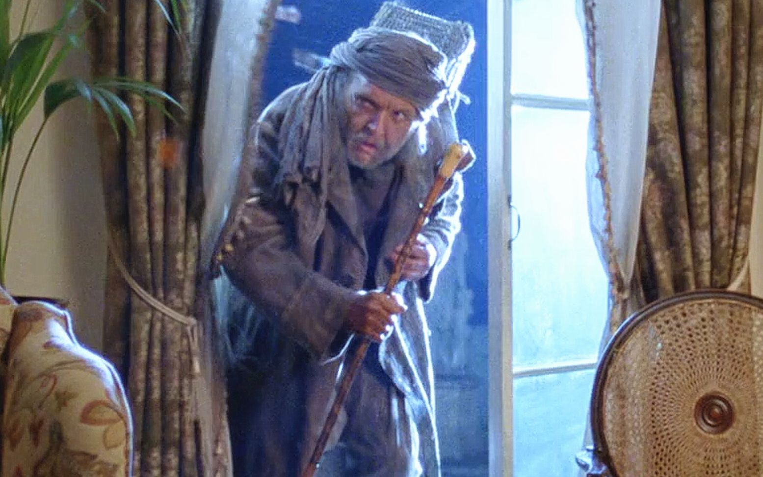 【南慕】为了得到心爱的女子用尽手段,最终自食恶果,福尔摩斯之驼背人