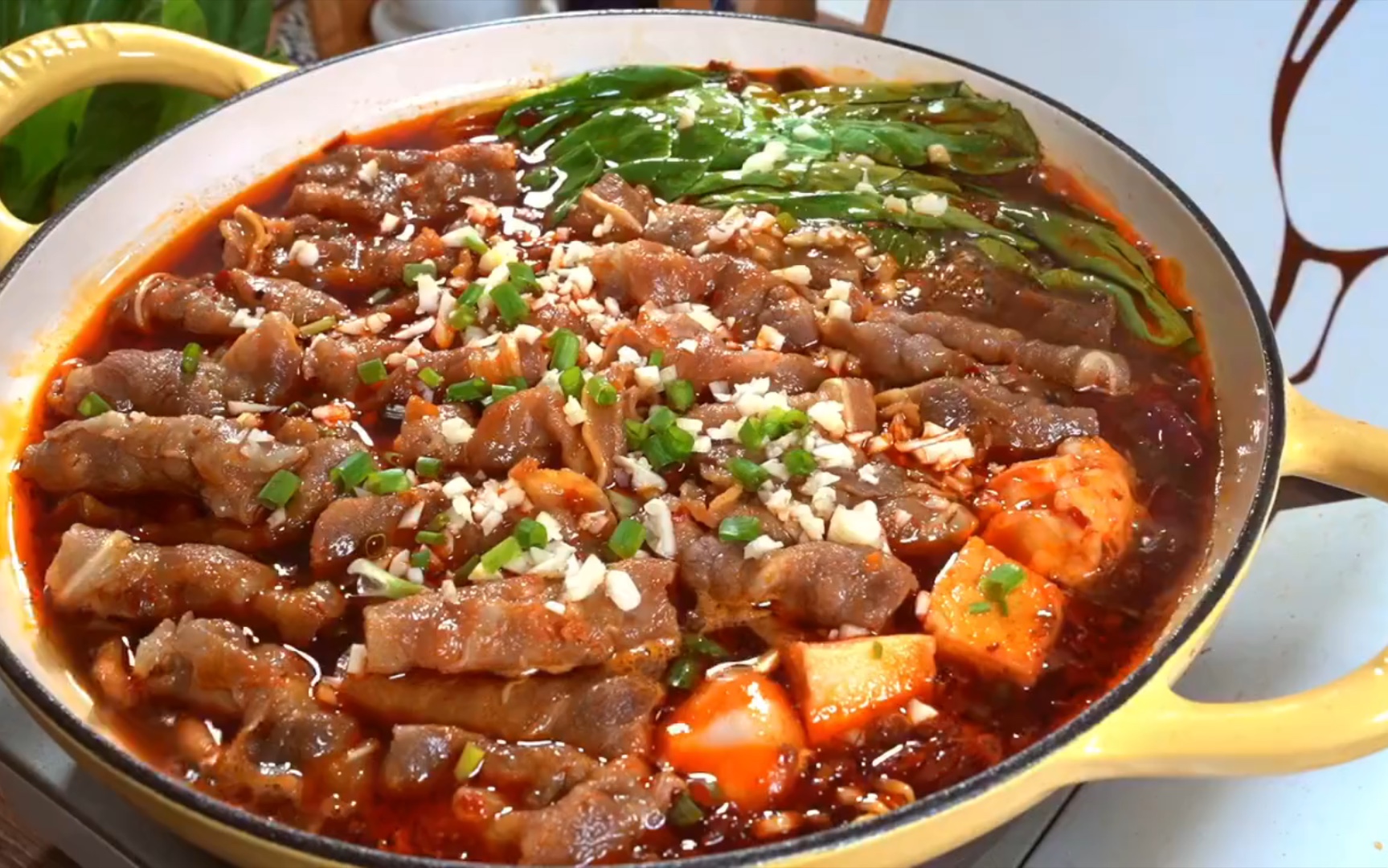 麻辣肥牛火锅宽粉比外面的还好吃!满满一锅太过瘾了