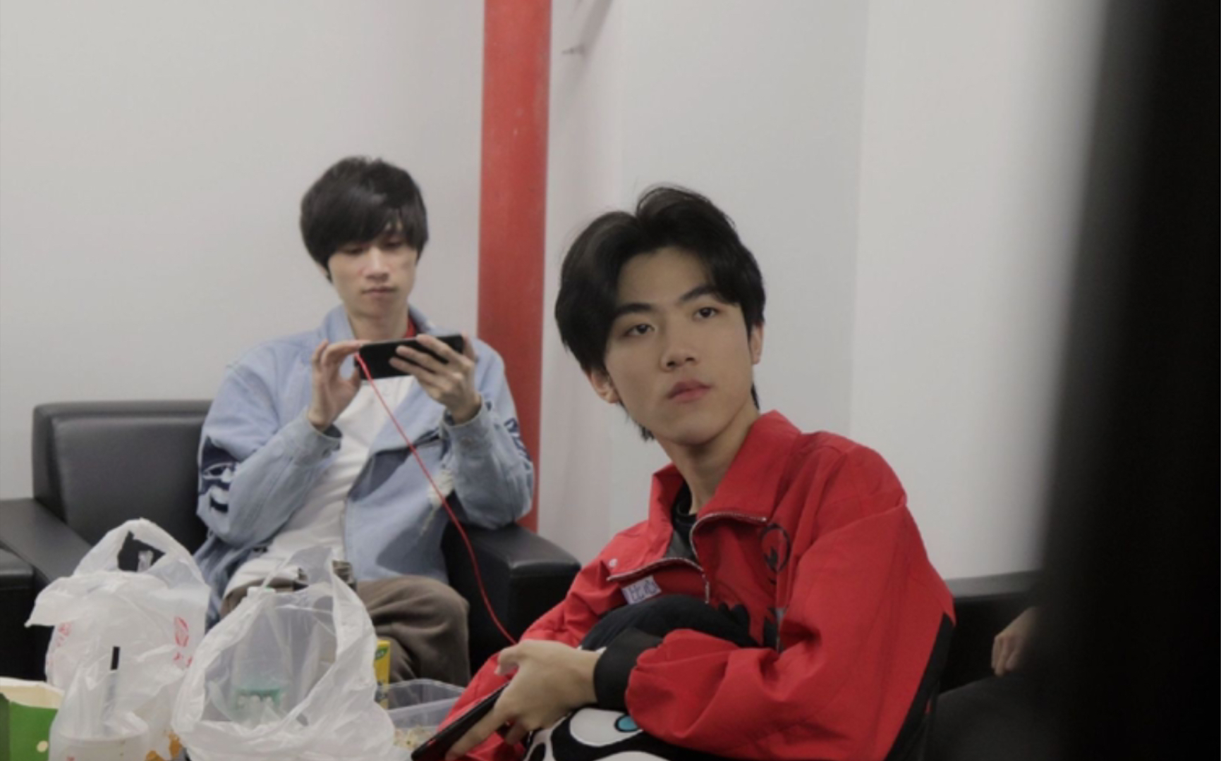 西安webest贝贝撞车清清的一点点cut都输了因为清北只能上一个hhh