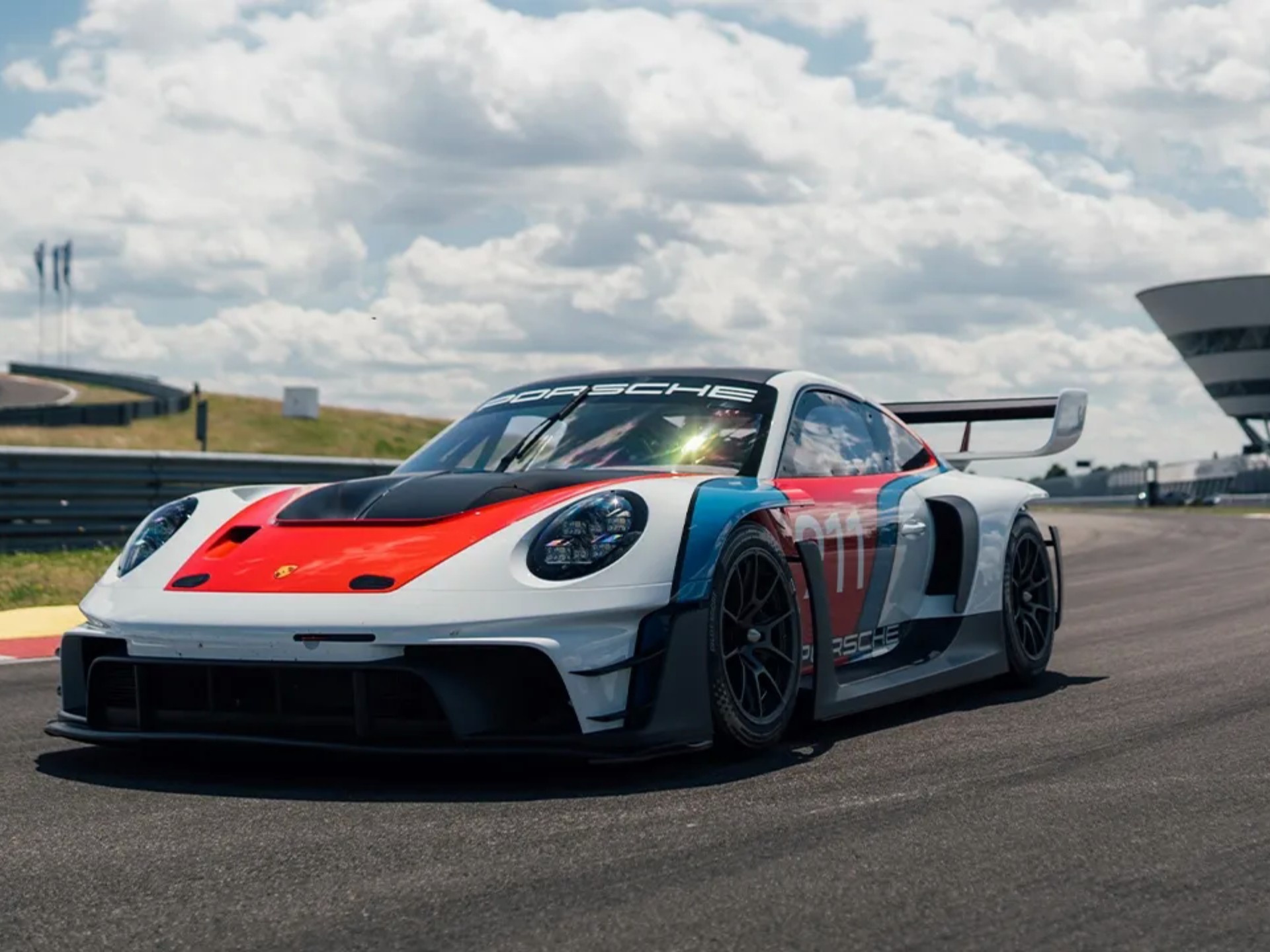 这才是男人的梦想!保时捷gt3r赛道初体验