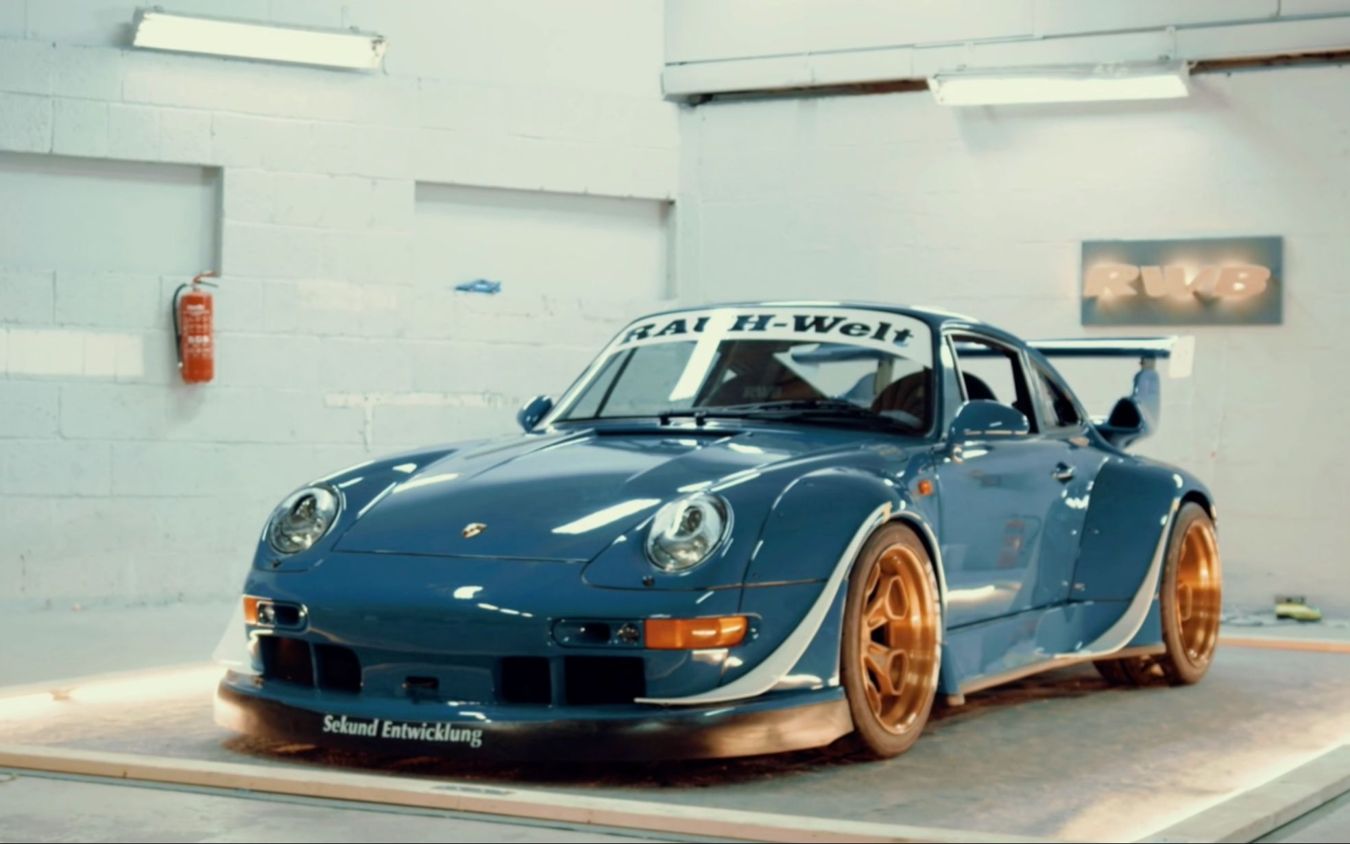 汽车改装porscherwb993norwayruri为每辆rwb赋予灵魂的保时捷杀手中井