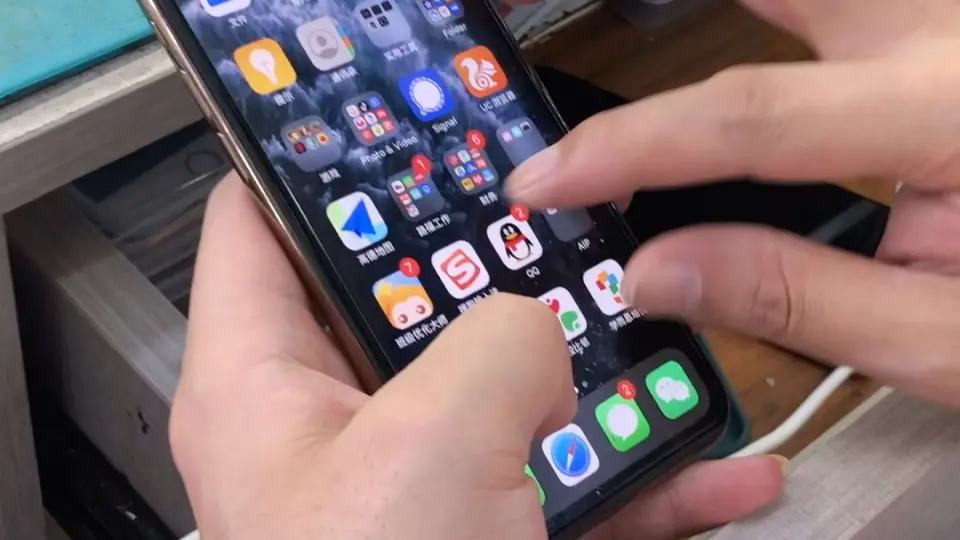 纯干货分享」游戏机的iPhone 8 Plus变插卡打电话的正常机器！_哔哩哔哩 