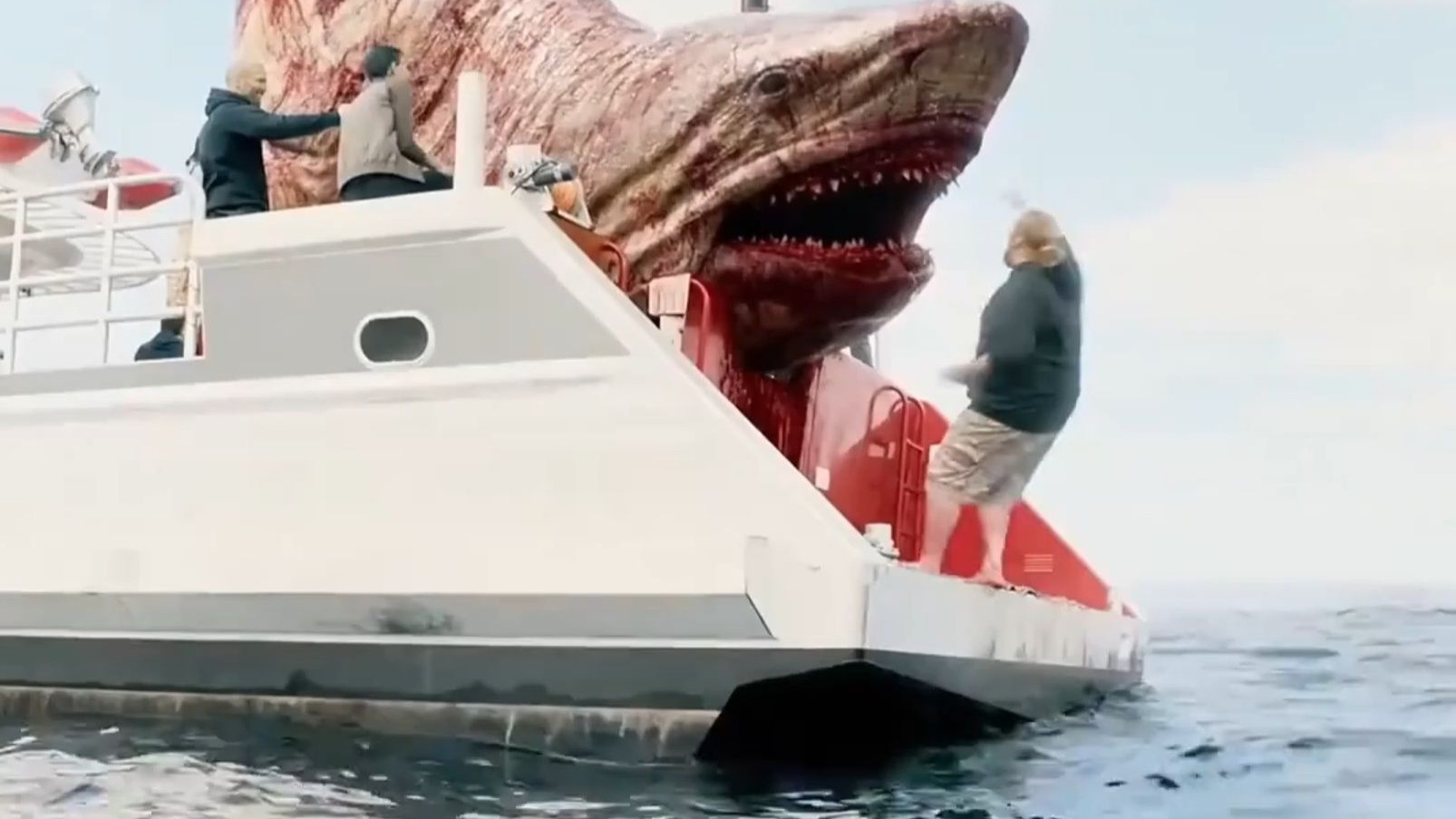 世界上已知体型最大的鲨鱼,曾一口咬死过霸王龙的史前巨兽