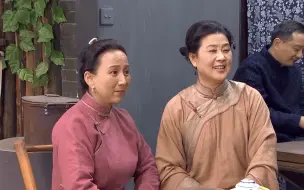 Télécharger la video: 【甬剧情景剧】四明人家 第十五集 宁波甬剧研究传习中心